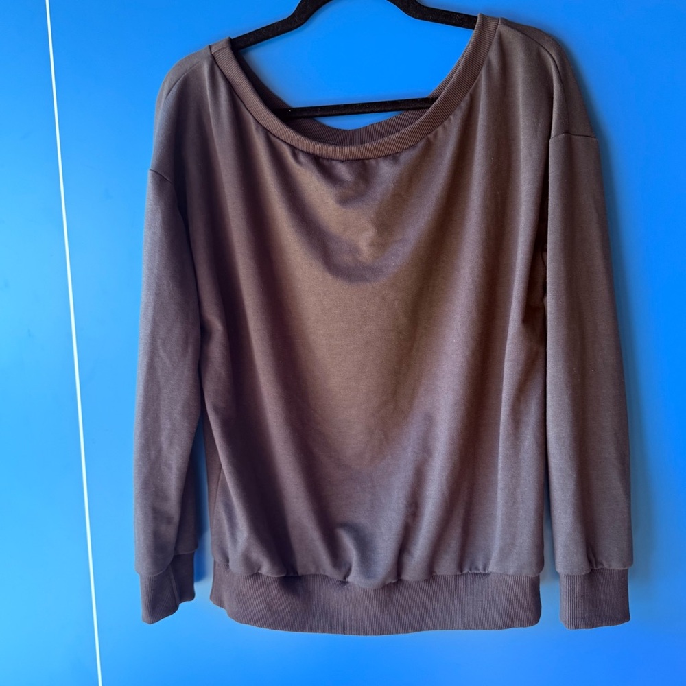 Mama Bear Graphic Sweatshirt Oversized Cozy Pullover size Large - Picture 2 of 2